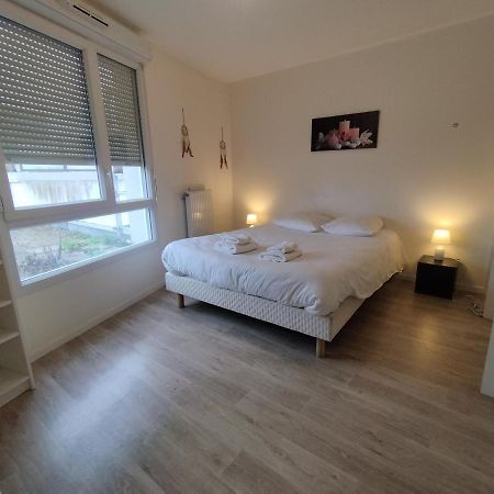 Saint Denis Appartement 2 Chambres Avec Parking Exterior foto