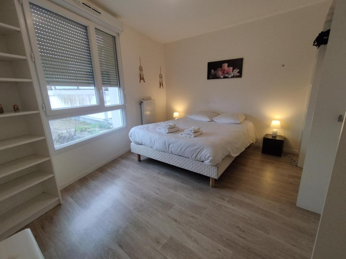 Saint Denis Appartement 2 Chambres Avec Parking Exterior foto